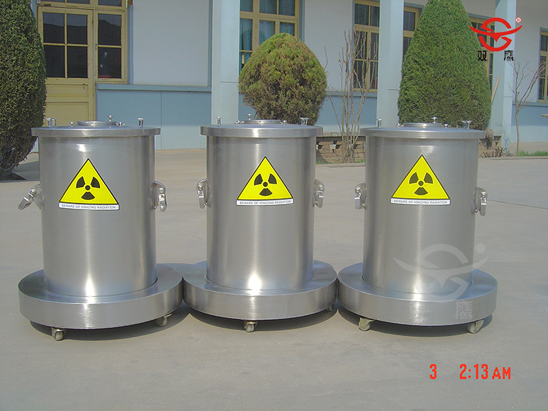 Radioactive waste storage tank